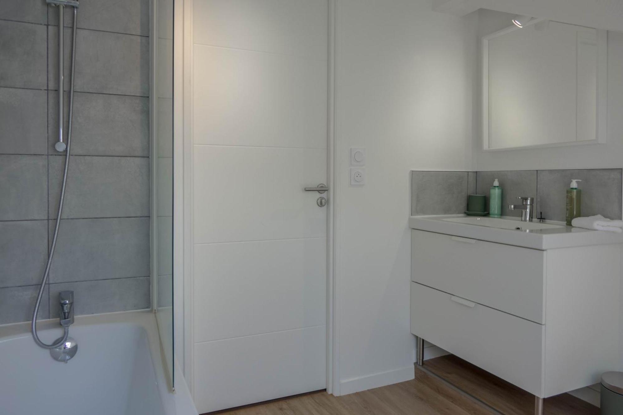 Orleans - Maison De Ville Haut De Gamme Au Calme - 4 Chambres Avec Garage - Proche De Toutes Les Commodites - La Maison D'A Cote Exteriör bild